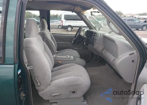 1998 GMC Sierra 1500 Sl Wideside z USA, uszkodzony, nr VIN 2GTEC19R2W1556635